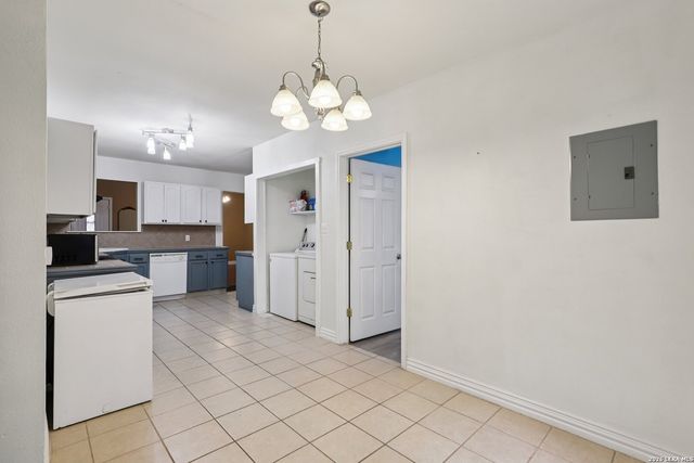 125 Stace, San Antonio, TX 78204