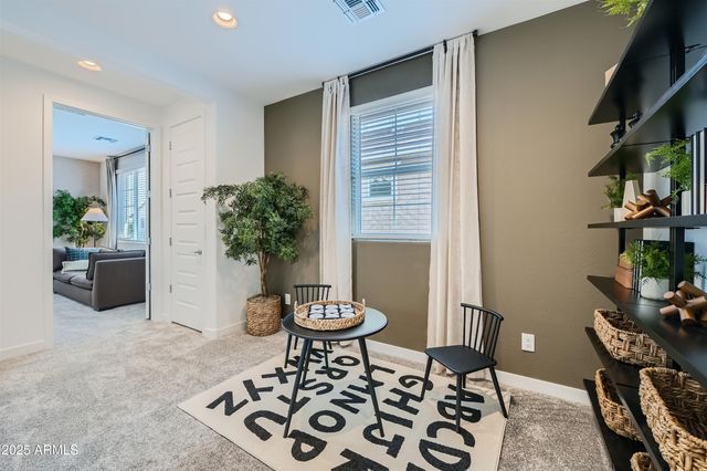 8320 E PRAIRIE Avenue, Mesa, AZ 85212