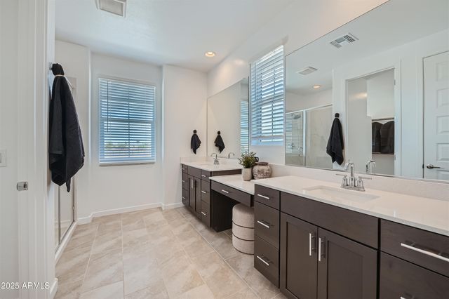 8320 E PRAIRIE Avenue, Mesa, AZ 85212