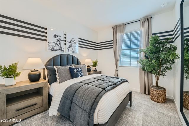 8320 E PRAIRIE Avenue, Mesa, AZ 85212