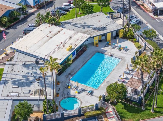 21851 Newland St 266, Huntington Beach, CA 92646