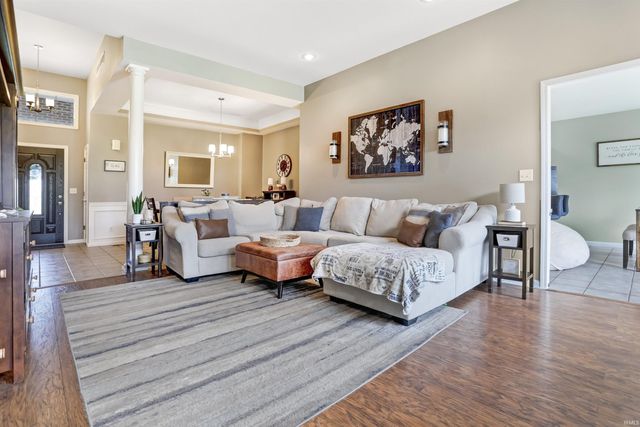 297 Persimmon Circle, Boonville, IN 47601