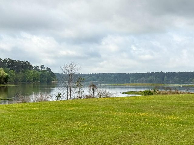 7 Alta Vista, Huntsville, TX 77340