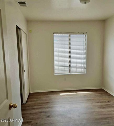 2040 E BEHREND Drive, Phoenix, AZ 85024