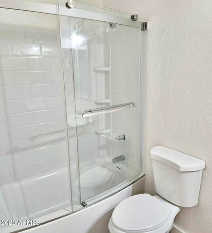 2040 E BEHREND Drive, Phoenix, AZ 85024