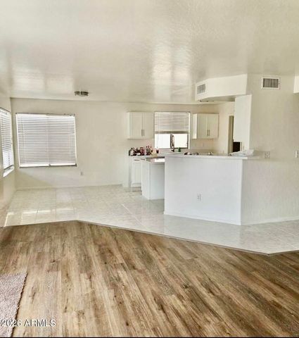 2040 E BEHREND Drive, Phoenix, AZ 85024