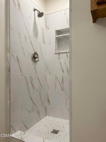 521 Melbourne Court, Newbury Park, CA 91320