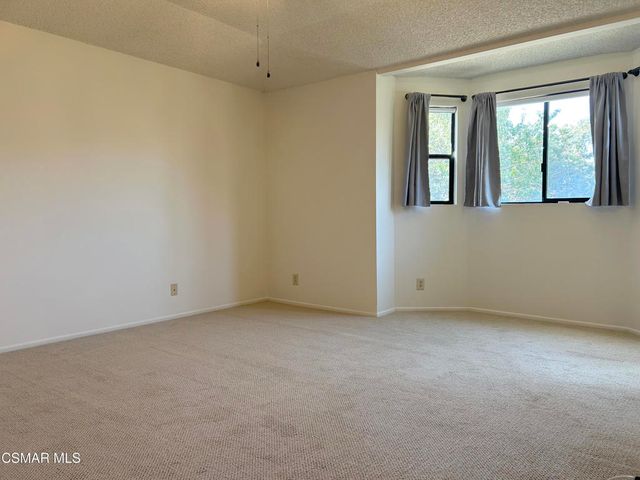 521 Melbourne Court, Newbury Park, CA 91320