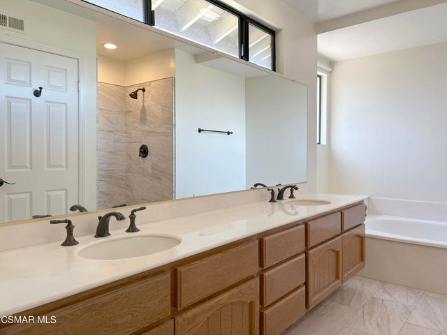 521 Melbourne Court, Newbury Park, CA 91320