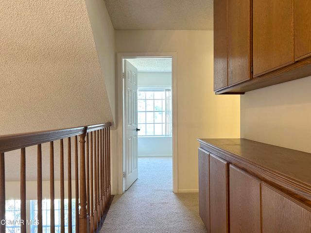 521 Melbourne Court, Newbury Park, CA 91320