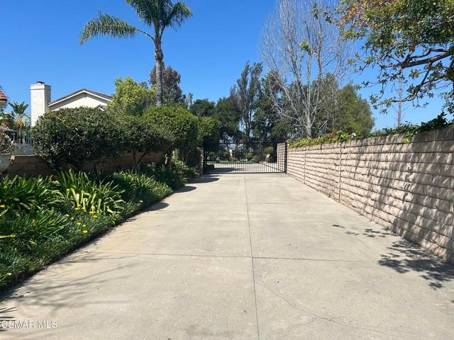 521 Melbourne Court, Newbury Park, CA 91320