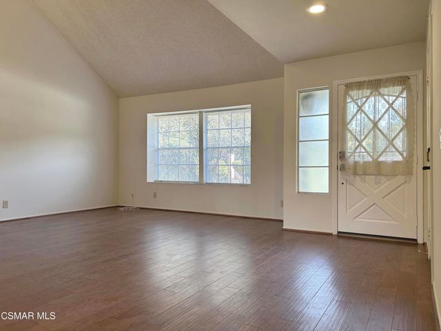 521 Melbourne Court, Newbury Park, CA 91320