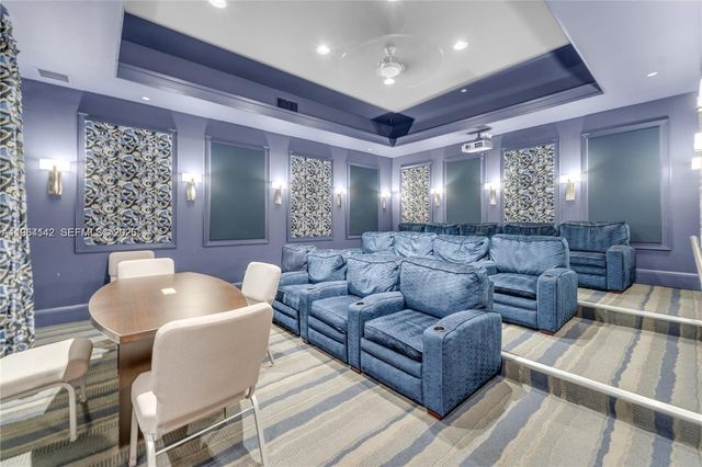 7651 Via Grande, Boynton Beach, FL 33437