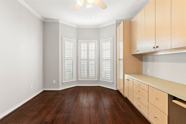 8610 Turtle Creek Boulevard 208, Dallas, TX 75225