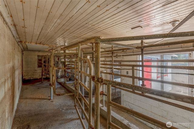628 E Valley Road, Skamokawa, WA 98647