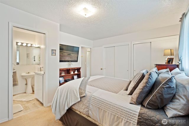 628 E Valley Road, Skamokawa, WA 98647