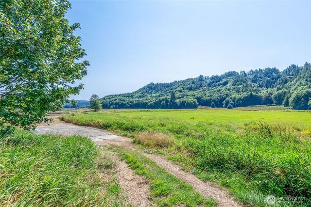 628 E Valley Road, Skamokawa, WA 98647