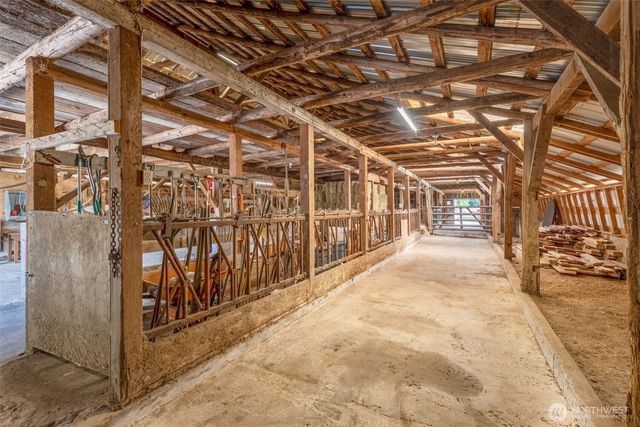 628 E Valley Road, Skamokawa, WA 98647