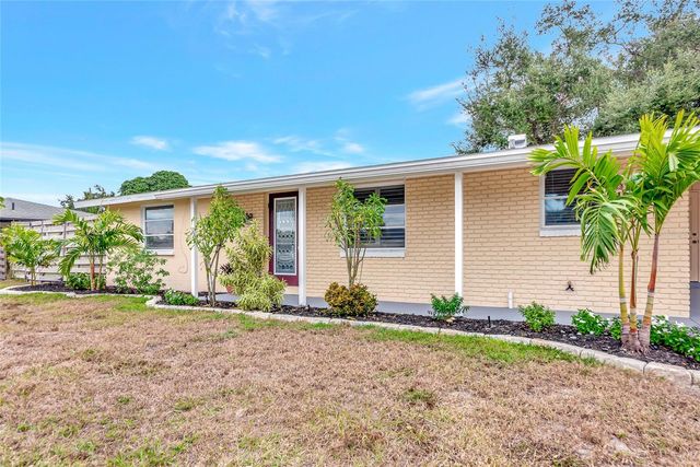 2707 BIGELOW DR, Sarasota, FL 34239