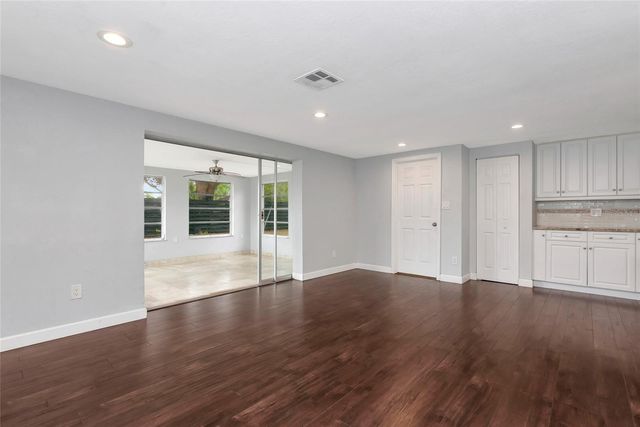 2707 BIGELOW DR, Sarasota, FL 34239