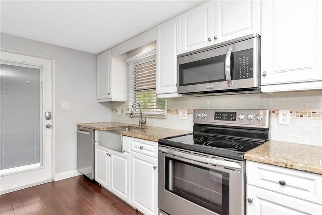 2707 BIGELOW DR, Sarasota, FL 34239