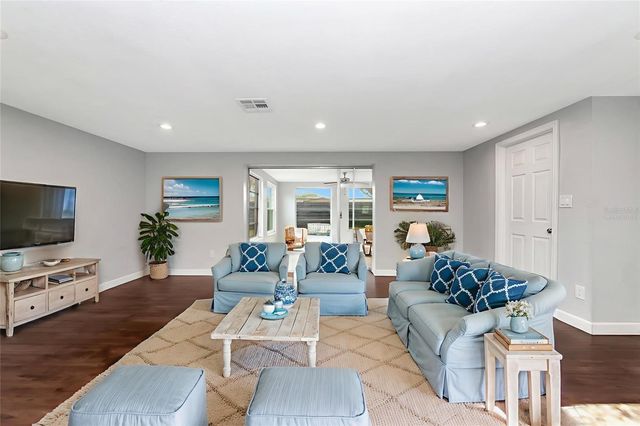 2707 BIGELOW DR, Sarasota, FL 34239