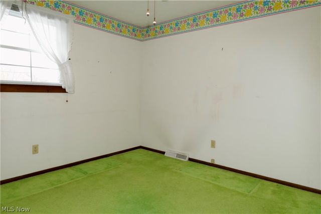 693 Idlewood Avenue, Sheffield Lake, OH 44054