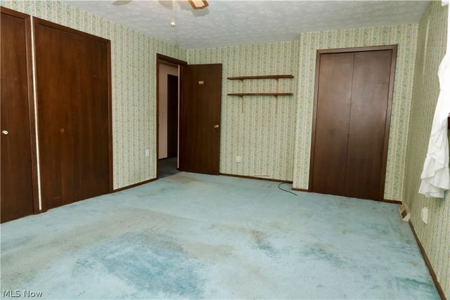 693 Idlewood Avenue, Sheffield Lake, OH 44054