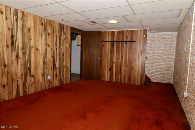 693 Idlewood Avenue, Sheffield Lake, OH 44054