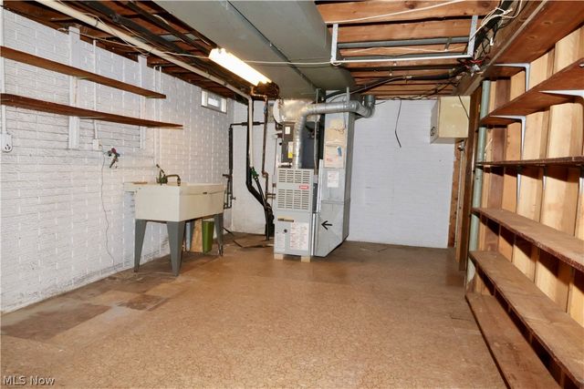 693 Idlewood Avenue, Sheffield Lake, OH 44054