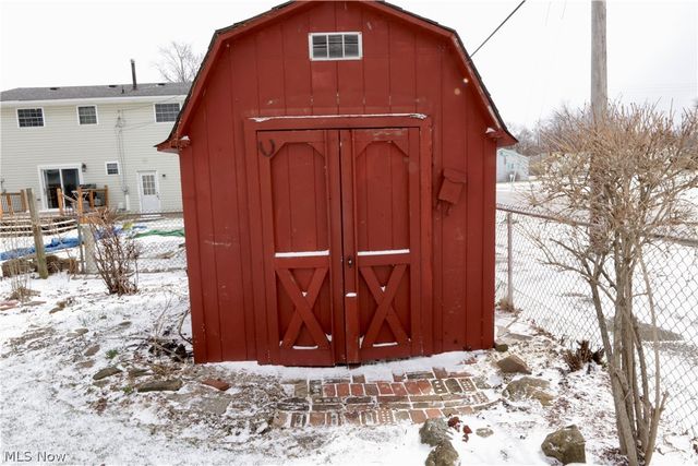 693 Idlewood Avenue, Sheffield Lake, OH 44054