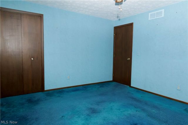 693 Idlewood Avenue, Sheffield Lake, OH 44054