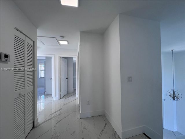 109 Gables Blvd, Weston, FL 33326