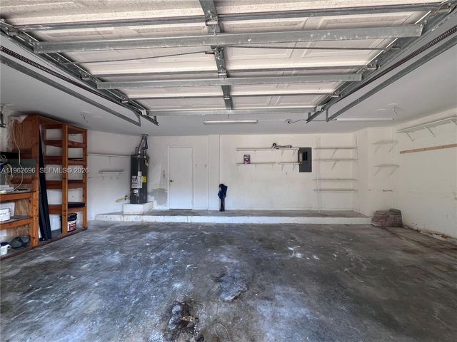 109 Gables Blvd, Weston, FL 33326