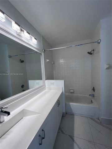 109 Gables Blvd, Weston, FL 33326