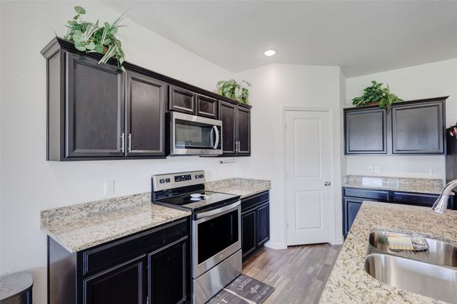 420 Gypsum Lane, Glenn Heights, TX 75154