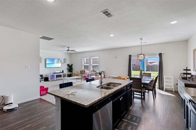 420 Gypsum Lane, Glenn Heights, TX 75154