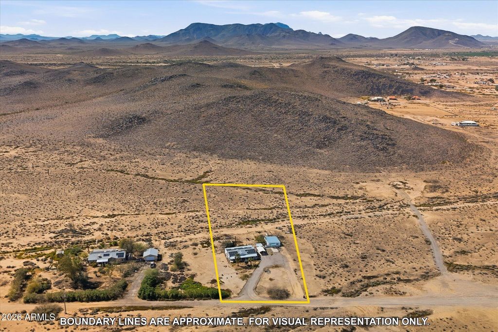 Image 30 of property listing at 2120 S 382ND Avenue, Tonopah, AZ 85354