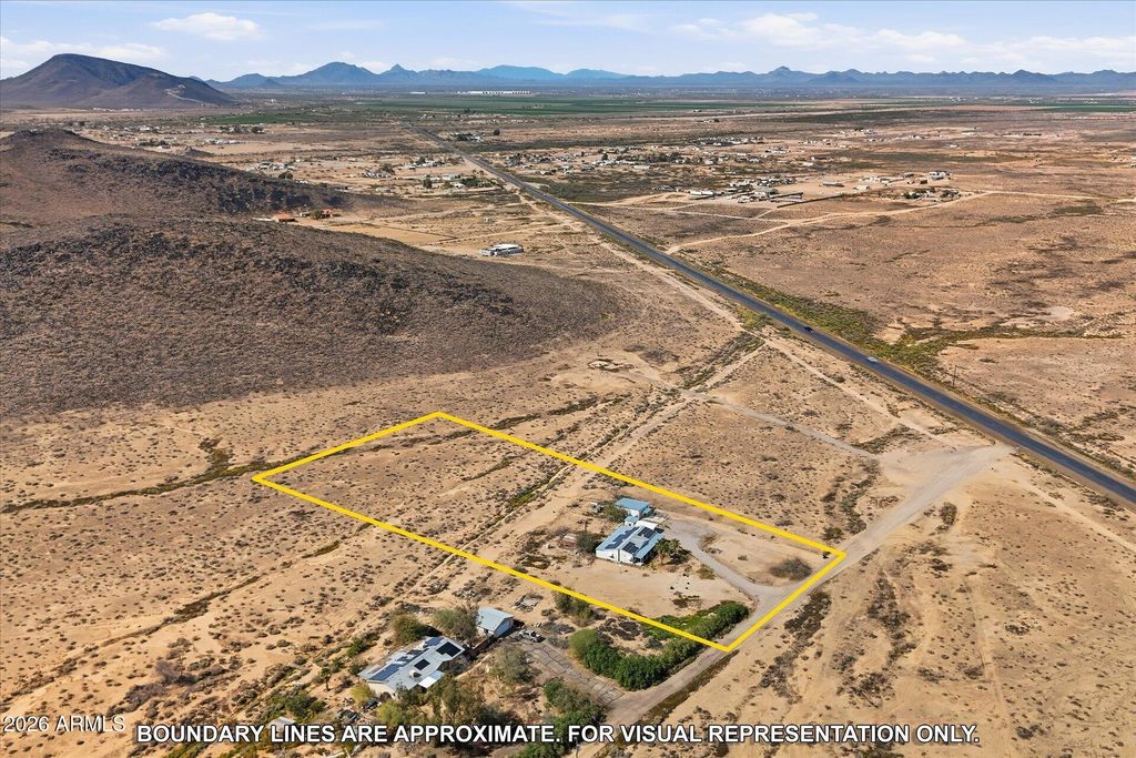 Image 31 of property listing at 2120 S 382ND Avenue, Tonopah, AZ 85354