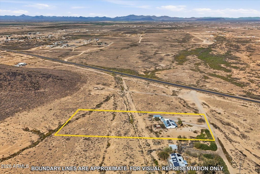 Image 32 of property listing at 2120 S 382ND Avenue, Tonopah, AZ 85354