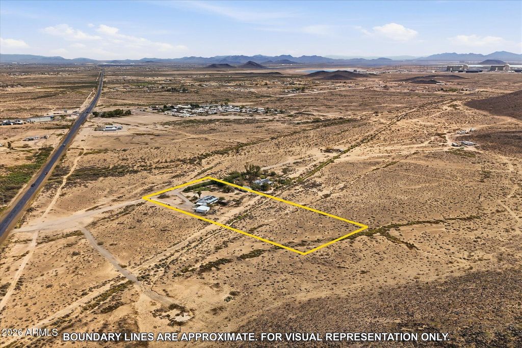 Image 35 of property listing at 2120 S 382ND Avenue, Tonopah, AZ 85354