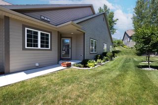 248 Lower Woodford CIRCLE #17, West Bend, WI 53090