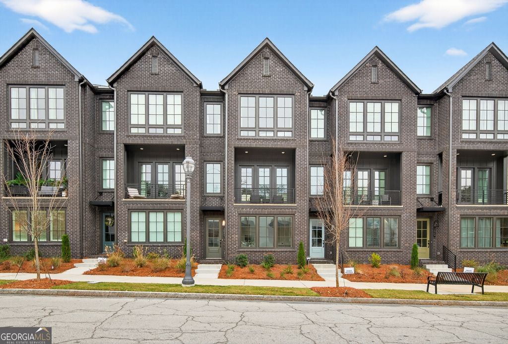 2641 Mackintosh Court, Brookhaven, GA 30319