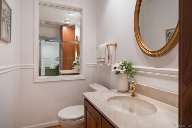 32312 Arlington Drive, Beverly Hills Village, MI 48025