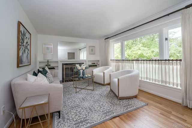 32312 Arlington Drive, Beverly Hills Village, MI 48025