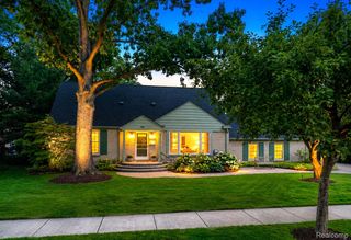 32312 Arlington Drive, Beverly Hills Village, MI 48025