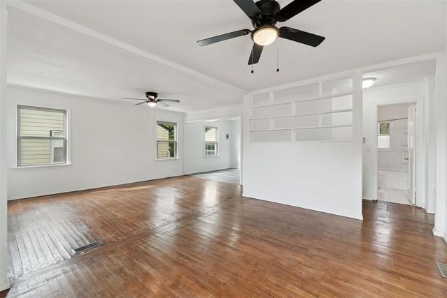 311 E Grumman Drive, Midwest City, OK 73110