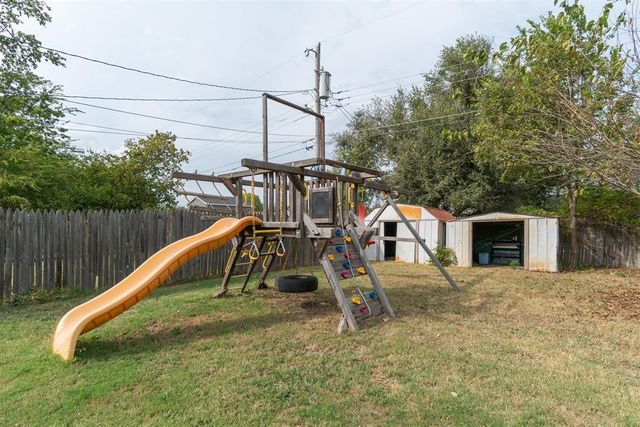 311 E Grumman Drive, Midwest City, OK 73110