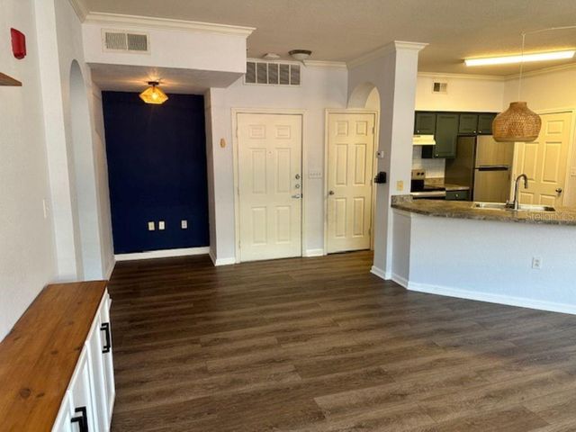 911 N ORANGE AVENUE 520, Orlando, FL 32801