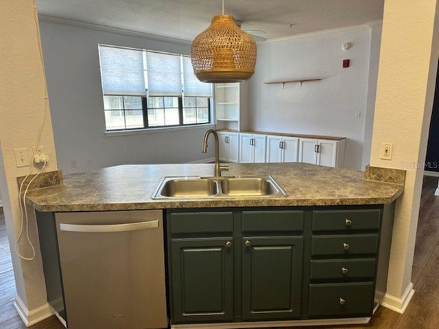 911 N ORANGE AVENUE 520, Orlando, FL 32801